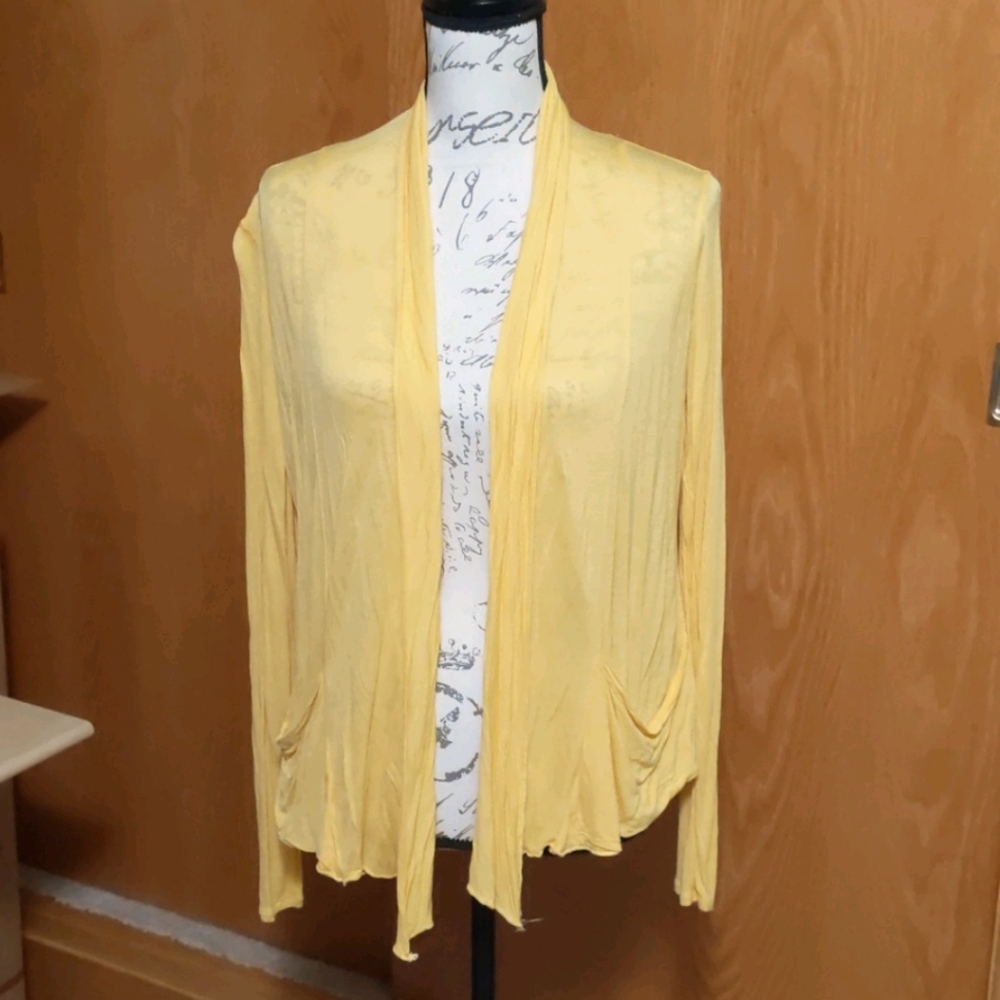 Active Basic 💛 yellow cardigan size M